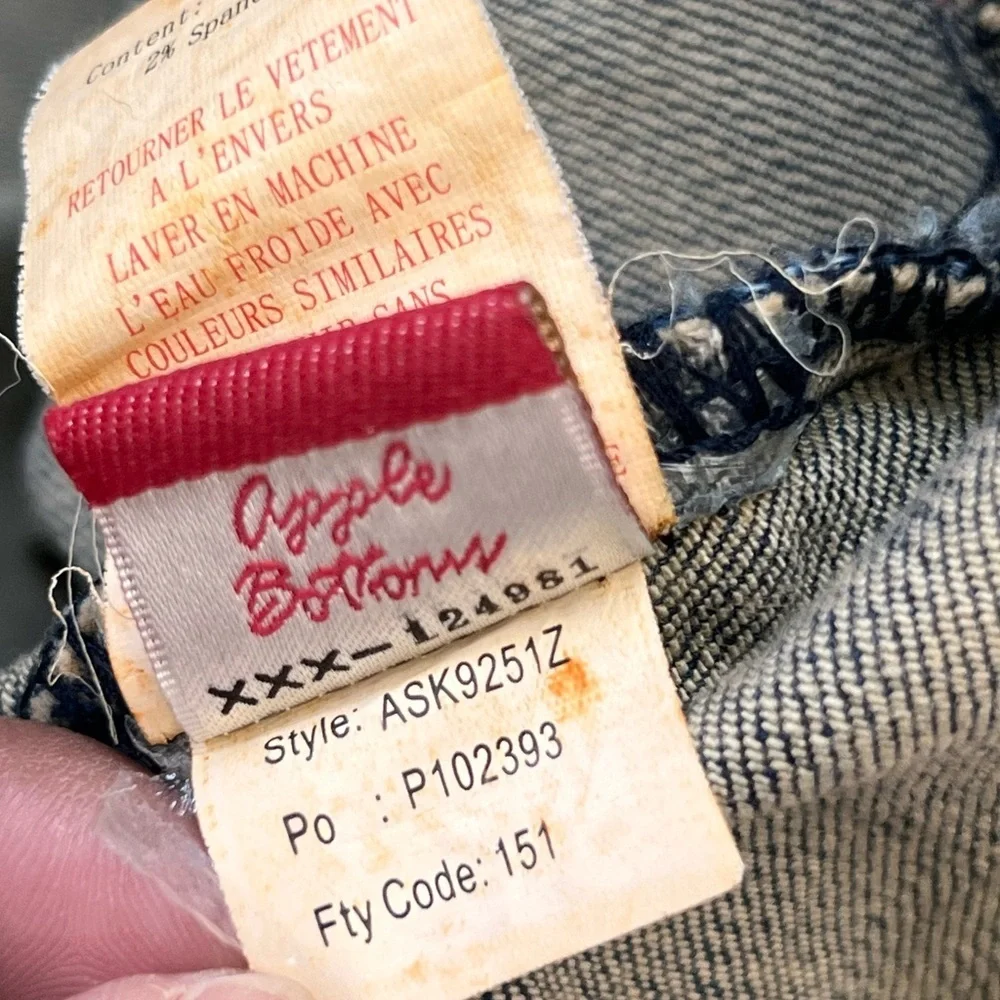 Vintage Apple Bottoms Denim Jacket with Yellow Signature Buttons - Picture 14 of 15